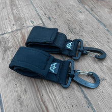 Load image into Gallery viewer, Stand Up Paddle Board Clips | SUP Paddle Keepers
