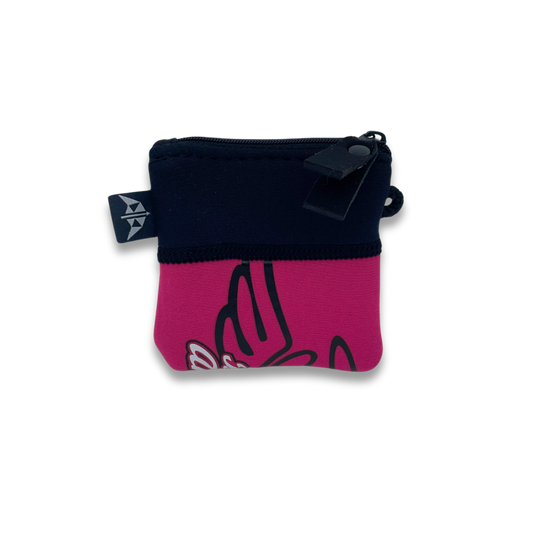 Recycled wetsuit coin purse with zipped closure and security loop. Made from recycled wetsuits in pink & black.